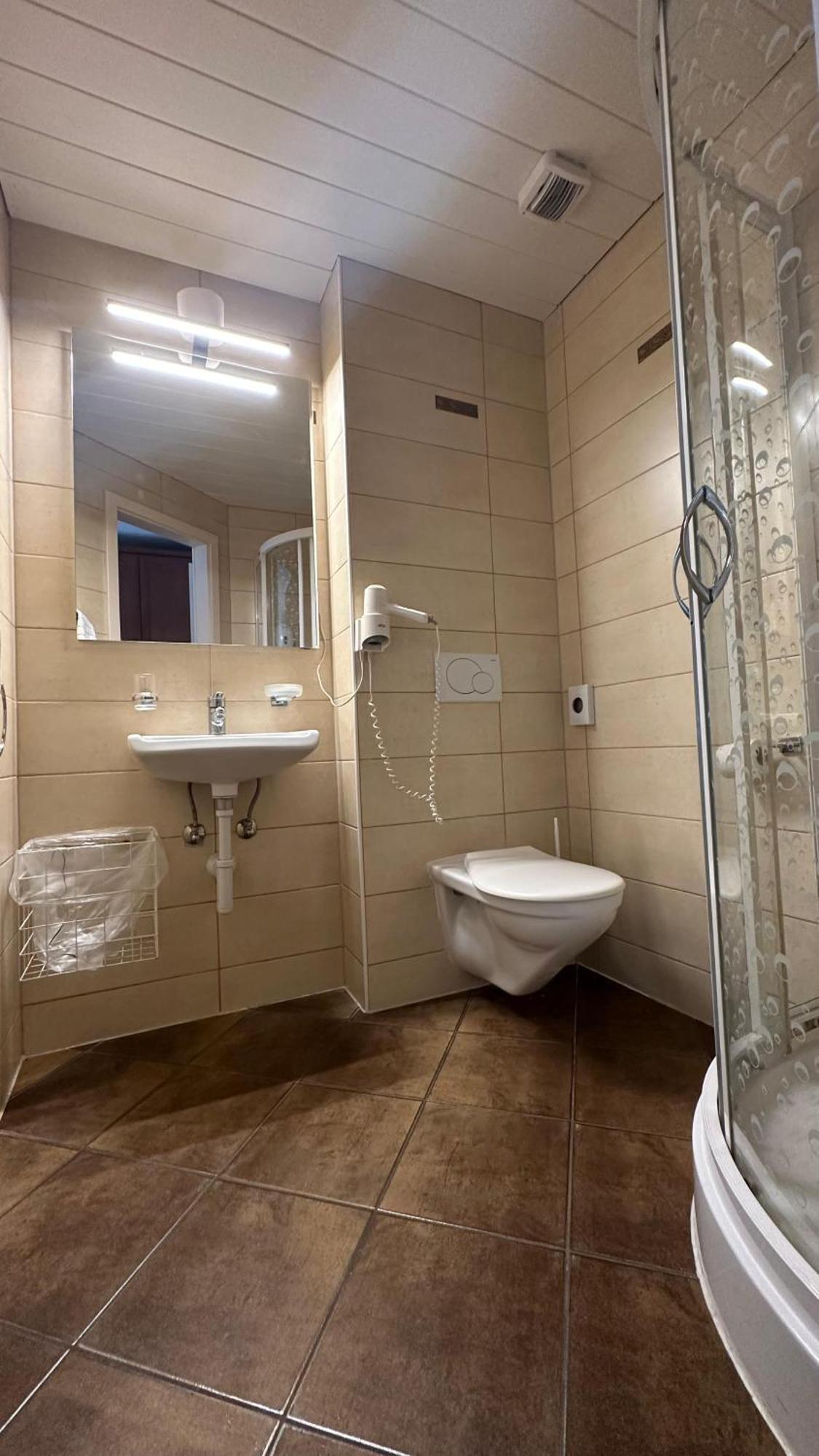 Hotel Du Quai 빌레뉴브 외부 사진