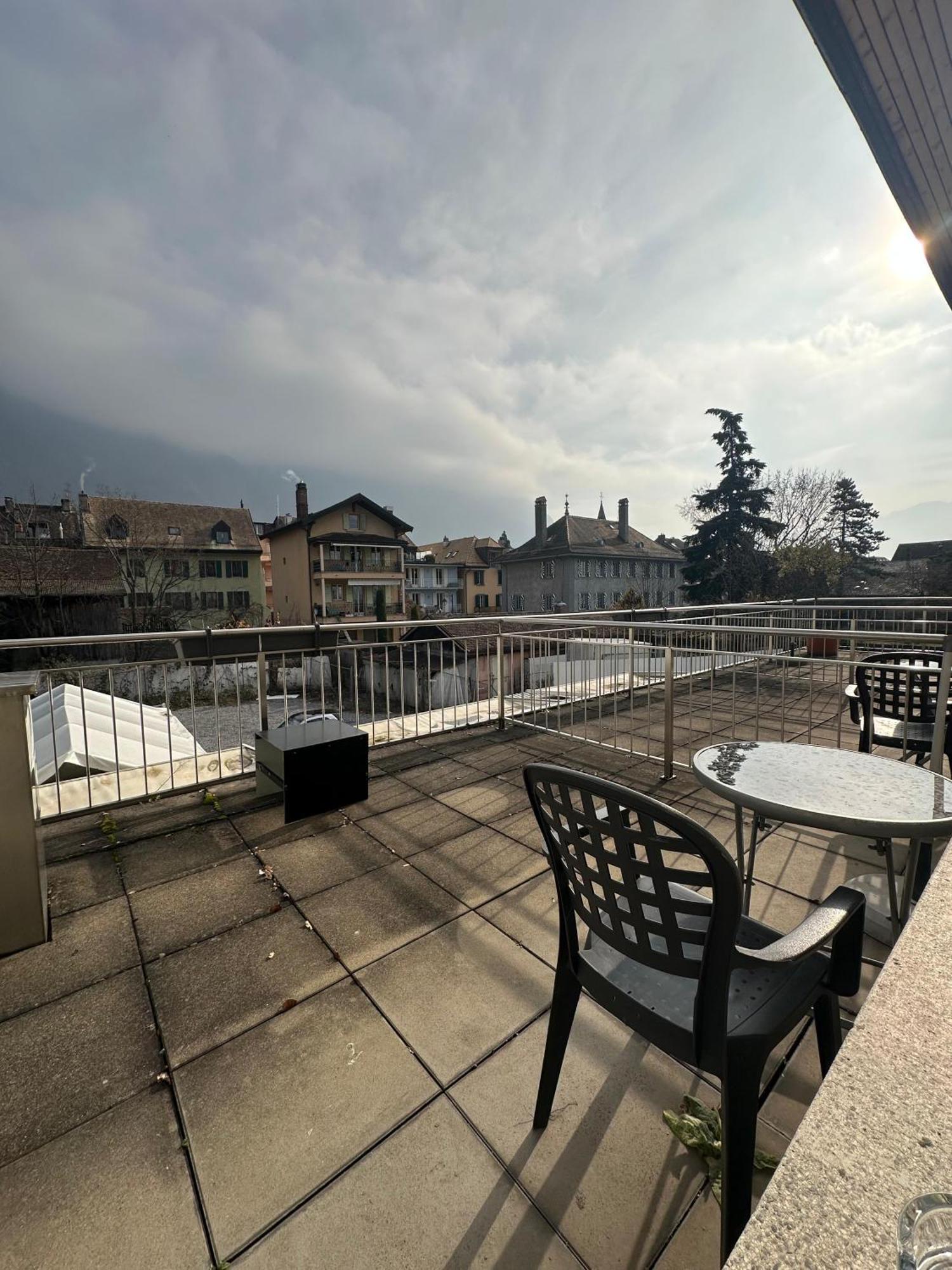 Hotel Du Quai 빌레뉴브 외부 사진